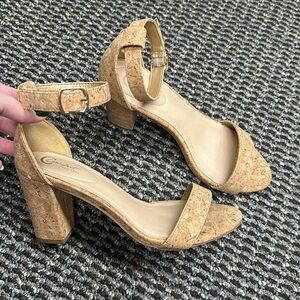 Cute! 3 1/2 in Cork Comfort Heels from Cato Size 8W GUC
